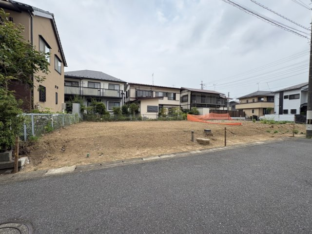 ■東武スカイツリーライン「武里」駅徒歩10分　　■土地面積約52坪！　■南面道路