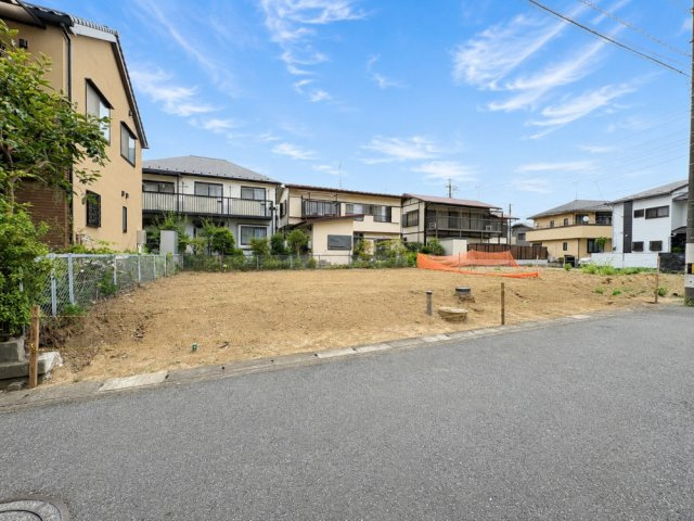 ■東武スカイツリーライン「武里」駅徒歩10分　　■土地面積約52坪！　■南面道路