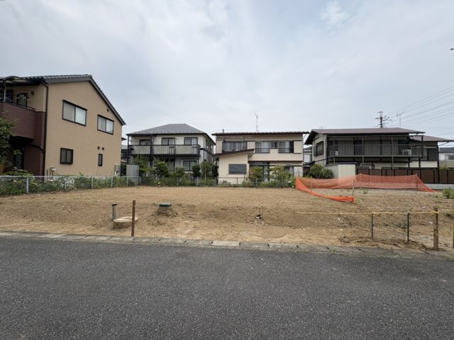■東武スカイツリーライン「武里」駅徒歩10分　　■土地面積約52坪！　■南面道路