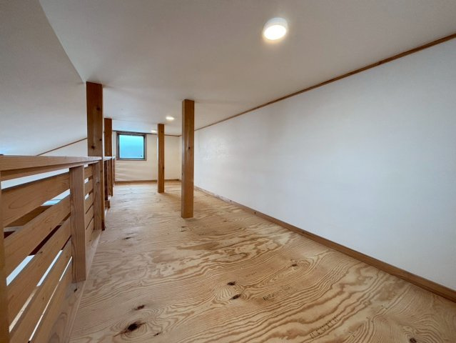 小屋裏収納