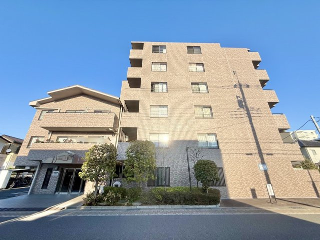 apartment 埼玉県越谷市蒲生本町1番52号