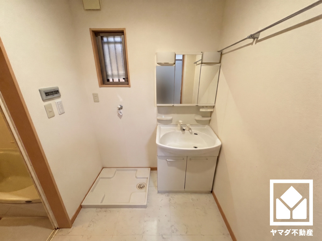 ※本画像は空室時の写真を加工し、家具・小物等を撤去したイメージです。　実際の仕様とは異なる場合がございます。