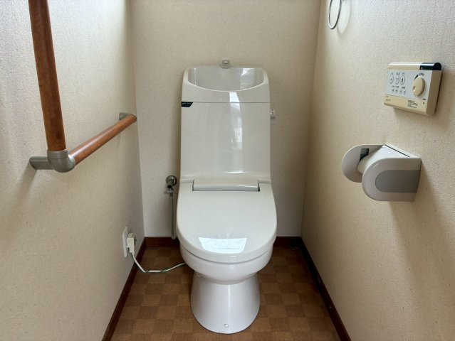 2F