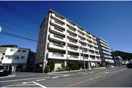  上質リノベ 三滝コーポラスの外観