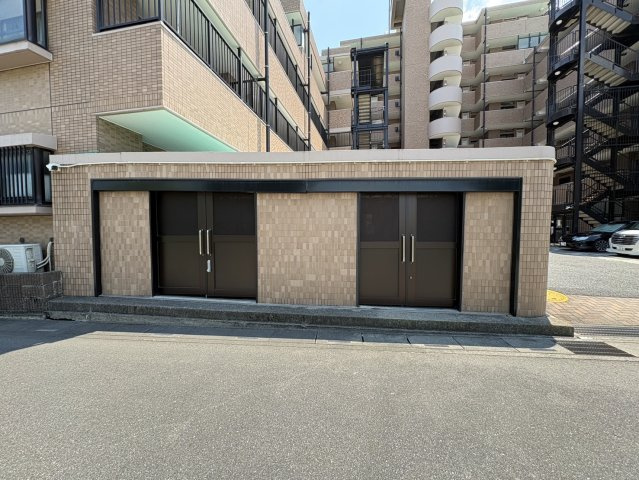 ごみ置き場