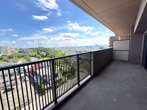 【グランレガーロ　パルココルテのバルコニー】