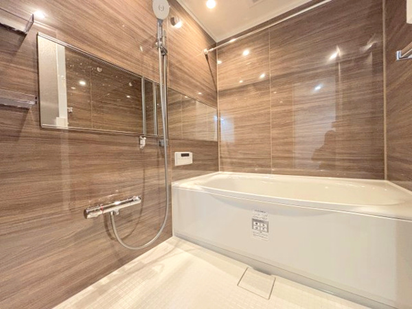 【グランレガーロ　パルココルテの浴室】