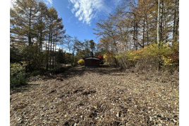  北杜市大泉町西井出 東西に広い土地の外観