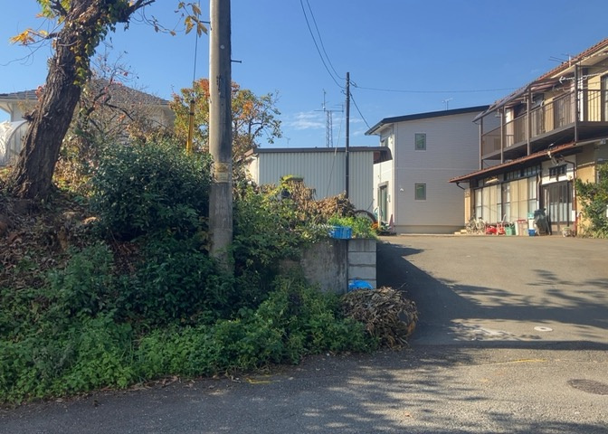 眺望を気にして物件を探す場合、前面に建物が建っていないか現地で確認しましょう！前面に建物があると景色はもちろん、日当たりや風通しにも影響が出てきます。住んだ時のことを想像しながら現地見学をしましょう。