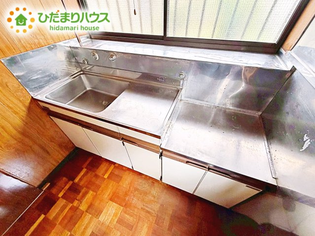 キッチンに勝手口があり、家事動線が良い間取りです！