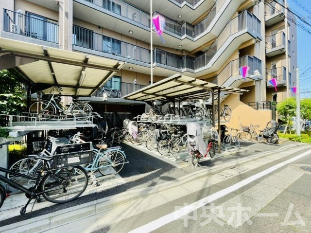 【自転車置き場】最新の空き状況や費用などの詳細は担当スタッフまでお問い合わせください。