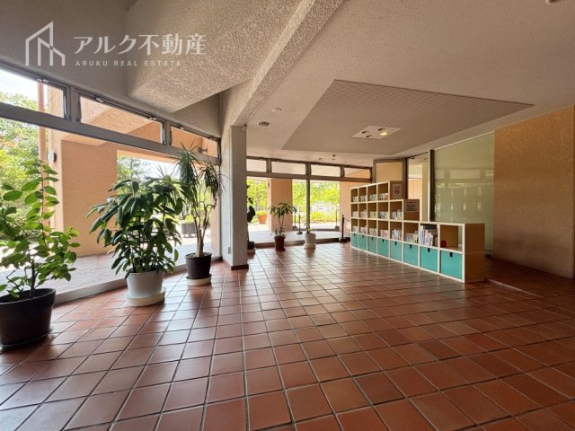 開放的なエントランスロビー！