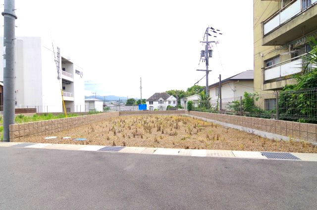 外観：327001661593