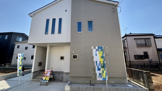 1号棟　全居室に収納がある4LDK・WIC・パントリー！1階に水回りの集中した間取りです！駐車スペース2台可(車種による)！