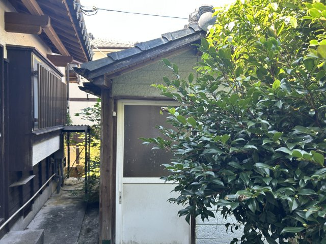 DIYやガーデニング道具の保管に最適な多目的小屋