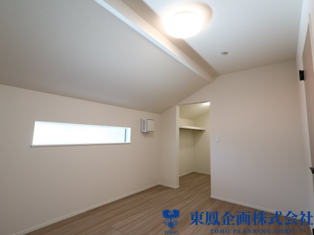 ウォークインクローゼットのあるお部屋です