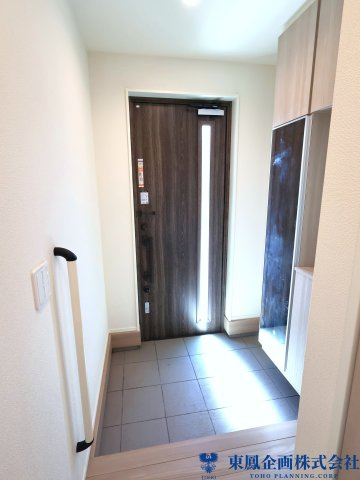 手すり付きでご年配の方も安心ですね