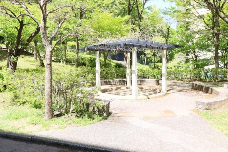 敷地内