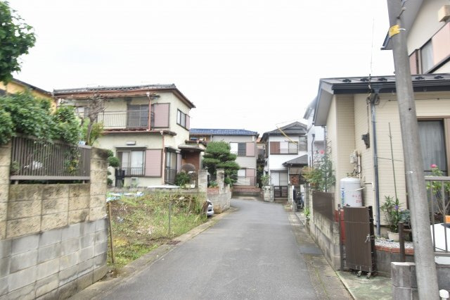 ■お好きなハウスメーカーで建築可能です！　■閑静な住宅街　■土地面積約30坪
