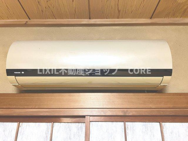 エアコン付きで1年中快適にお過ごし頂けます。初期費用を抑えることができる嬉しい設備です。