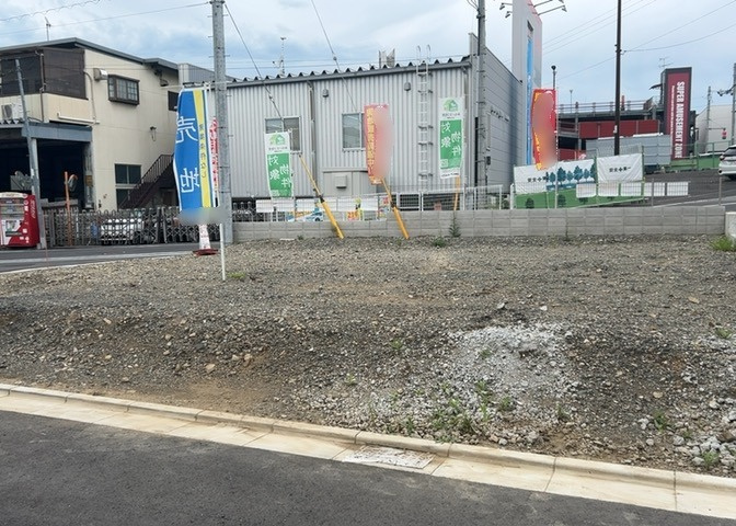 土地探しをしていると都市計画区域という言葉を目にすると思います。法律によって、都道府県知事や国土交通大臣が指定するエリアのことを指しており、都市計画区域は市街化区域と市街化調整区域に分けられています。