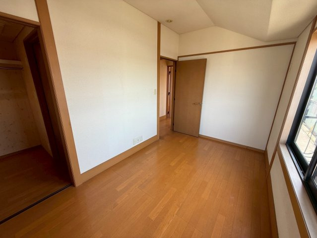 洋室5帖・収納付きで、お部屋がすっきり片付きます