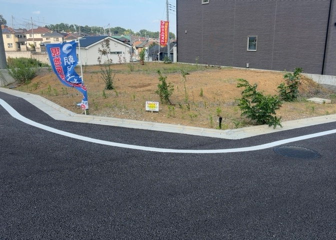 家を建てる前提で土地を探している場合、地盤の丈夫さは譲れない条件の一つです。地盤が脆弱だと追加工事が必要となります。また、過去に地盤沈下や液状化現象を起こした土地は、できるだけ避けた方がいいでしょう。