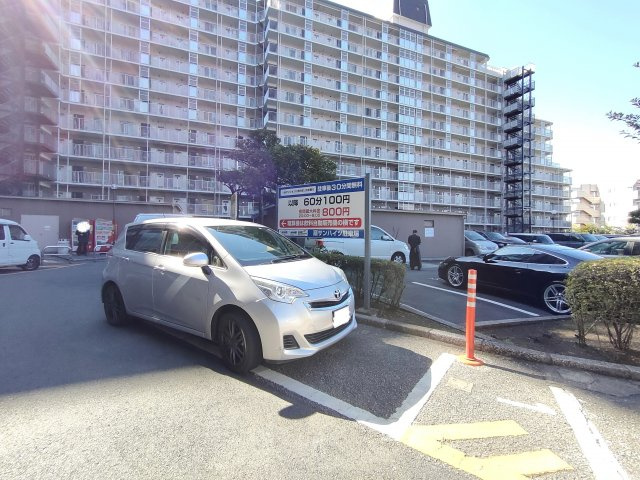 【駐車場】