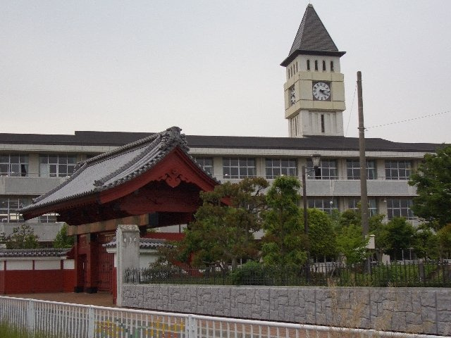 大井川西小学校　徒歩13分(900m)　