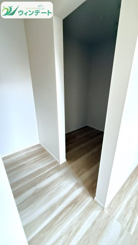 たっぷり収納できるクローゼット付き。衣類や小物を整理しやすく、いつでもお部屋がきれいに保てます。
