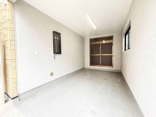 雨の日でも乗り降りしやすく、日々のカーライフを快適にサポートします！