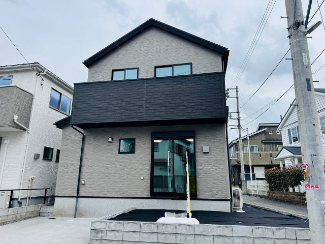 ～控除や減税で優遇の長期優良住宅　南向きで陽当たり良好、2台駐車可能カースペース付き～
