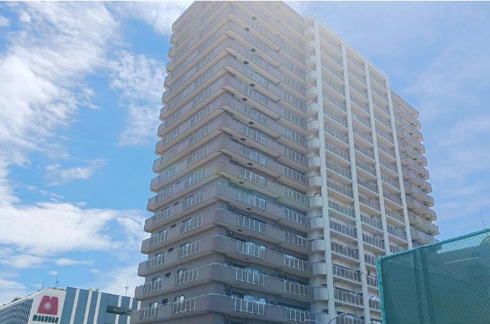 敷地内駐車場有り！快適なカーライフをサポート。空き状況・月額使用料は都度お気軽にお問合せください。