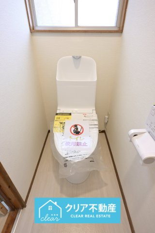 シャワー＆暖房便座付きのトイレです！