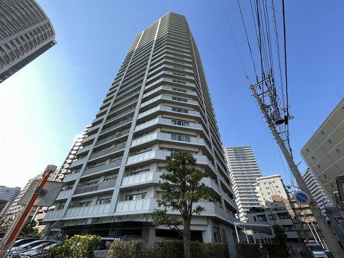 駅周辺には商店や飲食店が多く日々の暮らしが充実間違いなし！