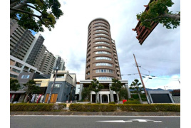  琵琶湖眺望可能 リビング広々２３帖以上の１ＬＤＫ ペット飼育可能 ネバーランド大津ＧＲＡＮＢＡＹの外観