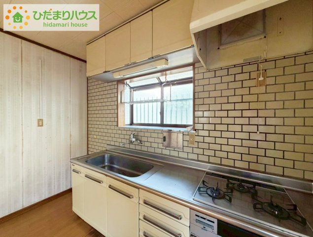 奥様に少しでもゆとりと笑顔を・・・(*^^*)　キッチンから洗面所へのスムーズな動線が、家事の効率をUPしてくれます！