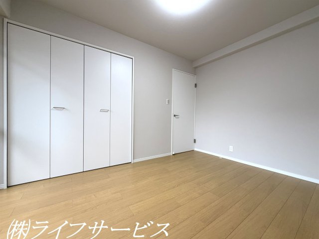 洋室6.0帖／クローゼットあり！バルコニーに面しています！