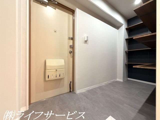 玄関／広々シューズインクローゼット