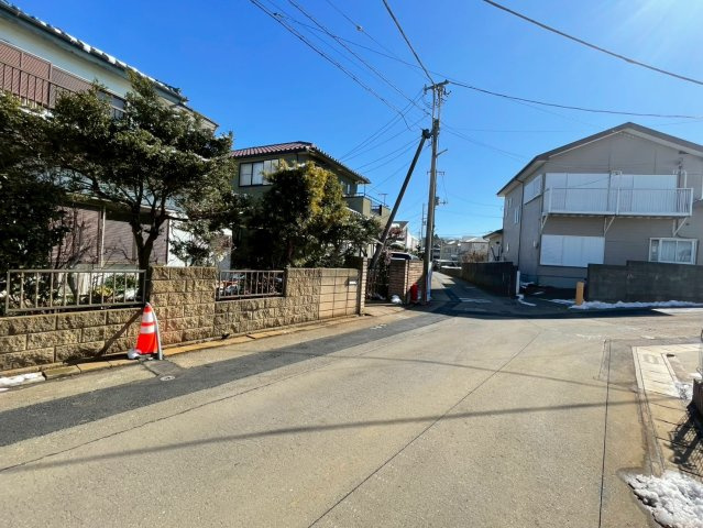 便利さと同時に、落ち着いた暮らしを大切にできる場所。閑静な住宅街で、穏やかな毎日を。