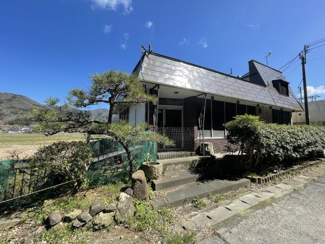 外観：326000181042