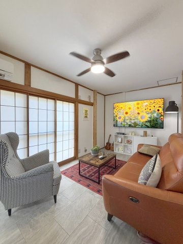 ※居住中　画像に写っている家具や調度品は販売価格に含まれません。