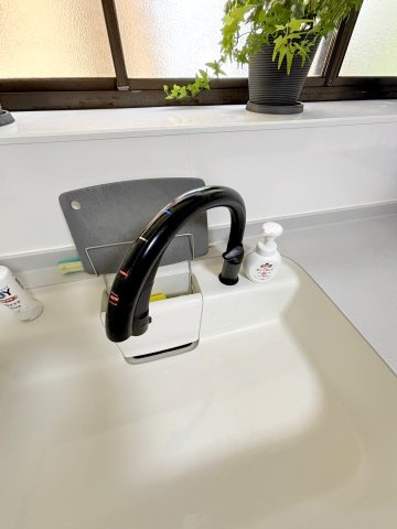 タッチレス水栓が設置されているので、お料理も楽しく捗ります！