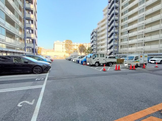【駐車場】