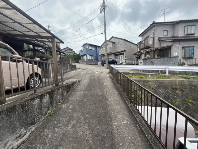 物件を背にして前面道路撮影