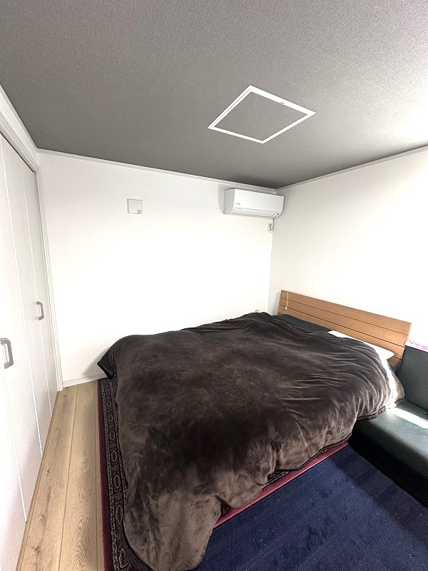 【洋室】　広々とした洋室。主寝室や子ども部屋にいかがでしょうか？※家財は付属しません。