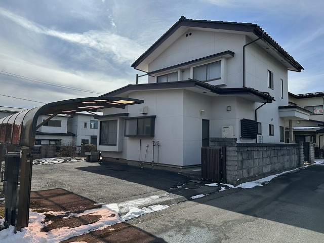 外観　西側