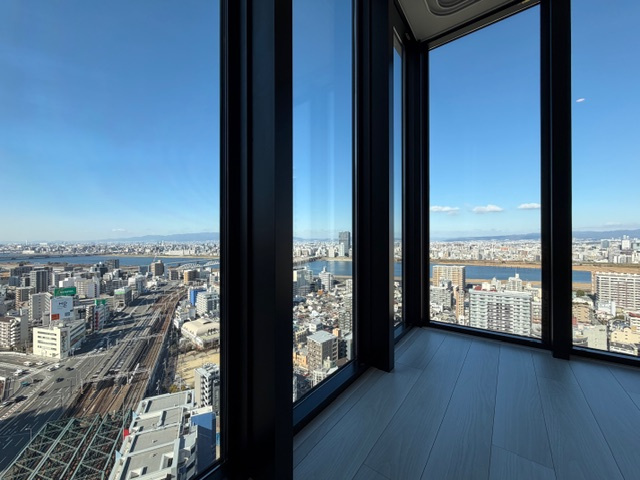 ＼ロイヤルフロア27階♪眺望が抜けている北西角部屋♪／