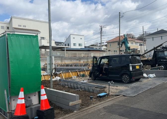 物件の詳細については、現地を見てわかること以外に、役所や法務局などで調べないとわからないことがあります。そのため、現地に行く場合は、もしこの物件を買ったらどのような生活ができるかをイメージしましょう。