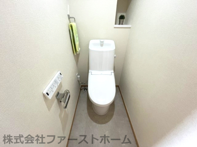 清潔感のあるトイレ（LIXIL製）